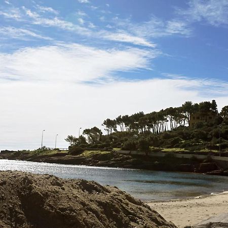 Cozy Apartment In Agay With Stunning Views Saint-Raphaël Eksteriør bilde